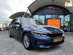 BMW 3-serie Touring - 318i Business Edition Digi Dash Sportstoelen 1e EIG NL-Auto Rijklaarprijs