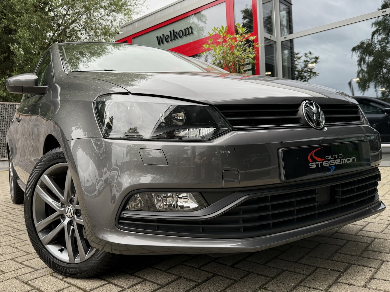 Volkswagen Polo - 1.2 TSI DSG AUT. *!* AIRCO/ 16 INCH/ CRUISE/ STOELVERWARMING *!* - AutoWereld.nl
