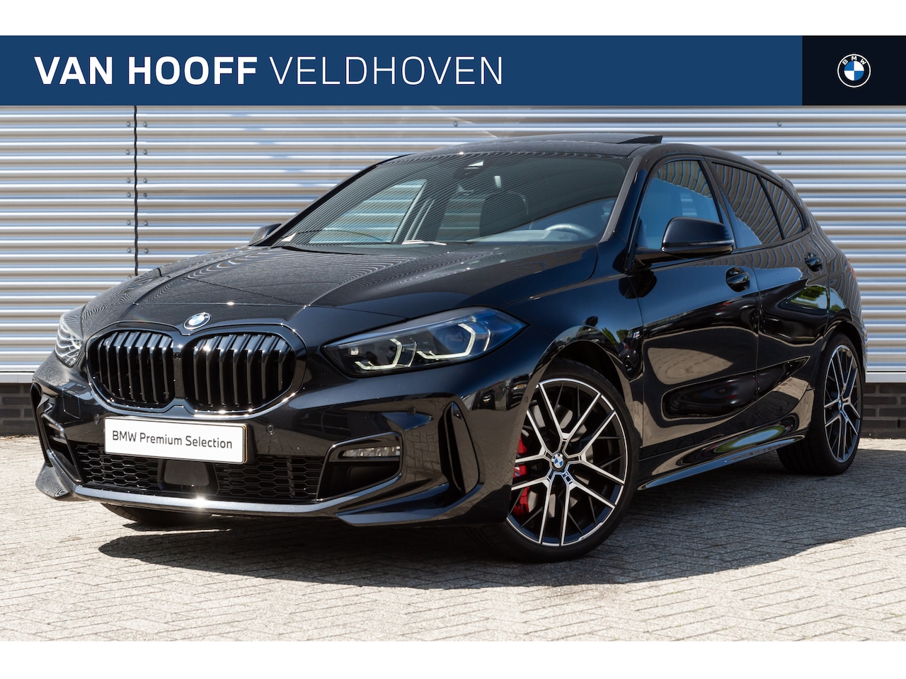 BMW 1-serie - 118i High Executive M Sport Automaat / Panoramadak / Sportstoelen / Achteruitrijcamera / A - AutoWereld.nl