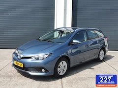 Toyota Auris - 1.8 Hybrid