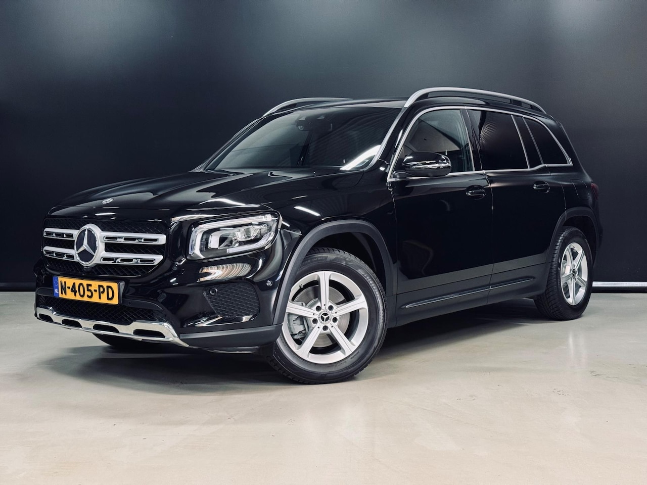 Mercedes-Benz GLB - 200 Premium Plus 200 Premium Plus, Pano, Widescreen, Ambiënte Light, 360 Cam, Voll Led, Cruise, Multistuur, - AutoWereld.nl