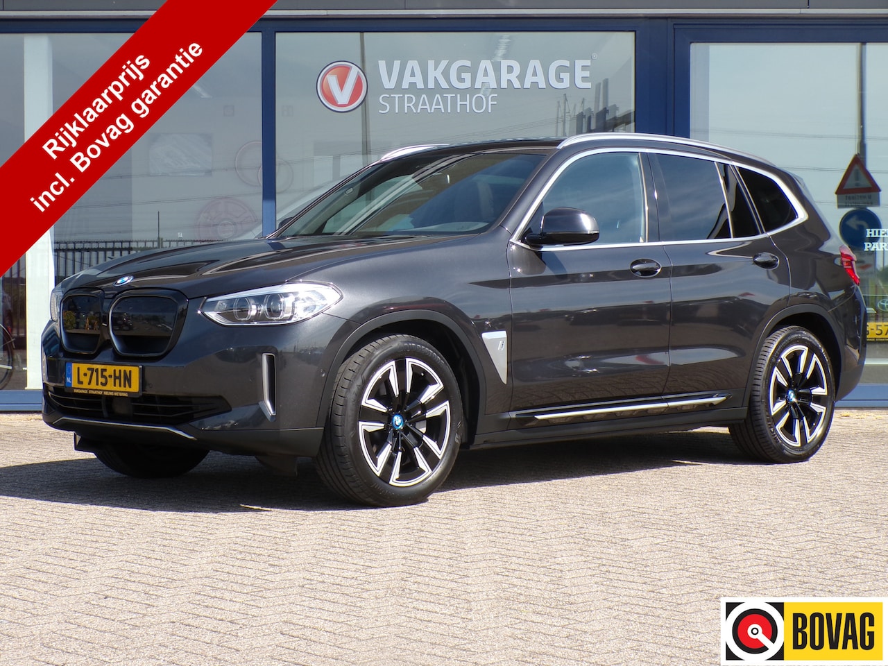 BMW iX3 - Executive 80 kWh, Full LED / Elektr. Schuifdak / Stoelverwarming / Navigatie / Camera + Se - AutoWereld.nl
