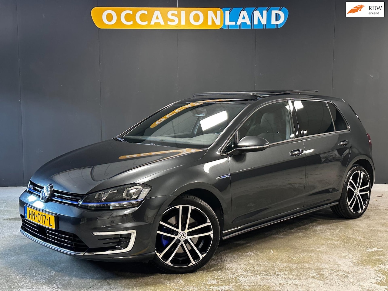 Volkswagen Golf - 1.4 TSI GTE|PANO|ACC|CARPLAY|CAMERA|LED|DAB|BLUETOOTH|STOELV|NAVI|TREKHAAK|18INCH| - AutoWereld.nl