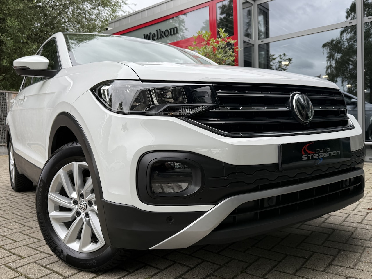 Volkswagen T-Cross - 1.0 TSI *!* ECC/ CARPLAY/ CAMERA/ RADAR/ 34 DKM *!* - AutoWereld.nl