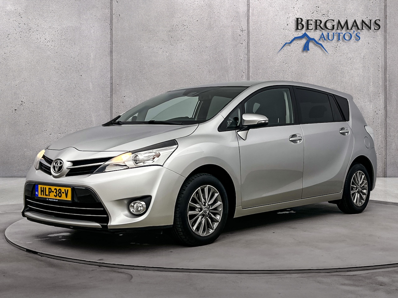 Toyota Verso - 1.6 VVT-i Dynamic // 1e EIGENAAR // LAGE KM STAND // - AutoWereld.nl