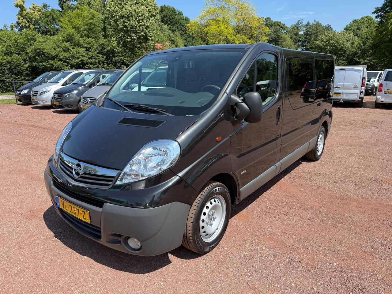 Opel Vivaro - 2.0 CDTI L2H1 EcoFLEX Airco - AutoWereld.nl