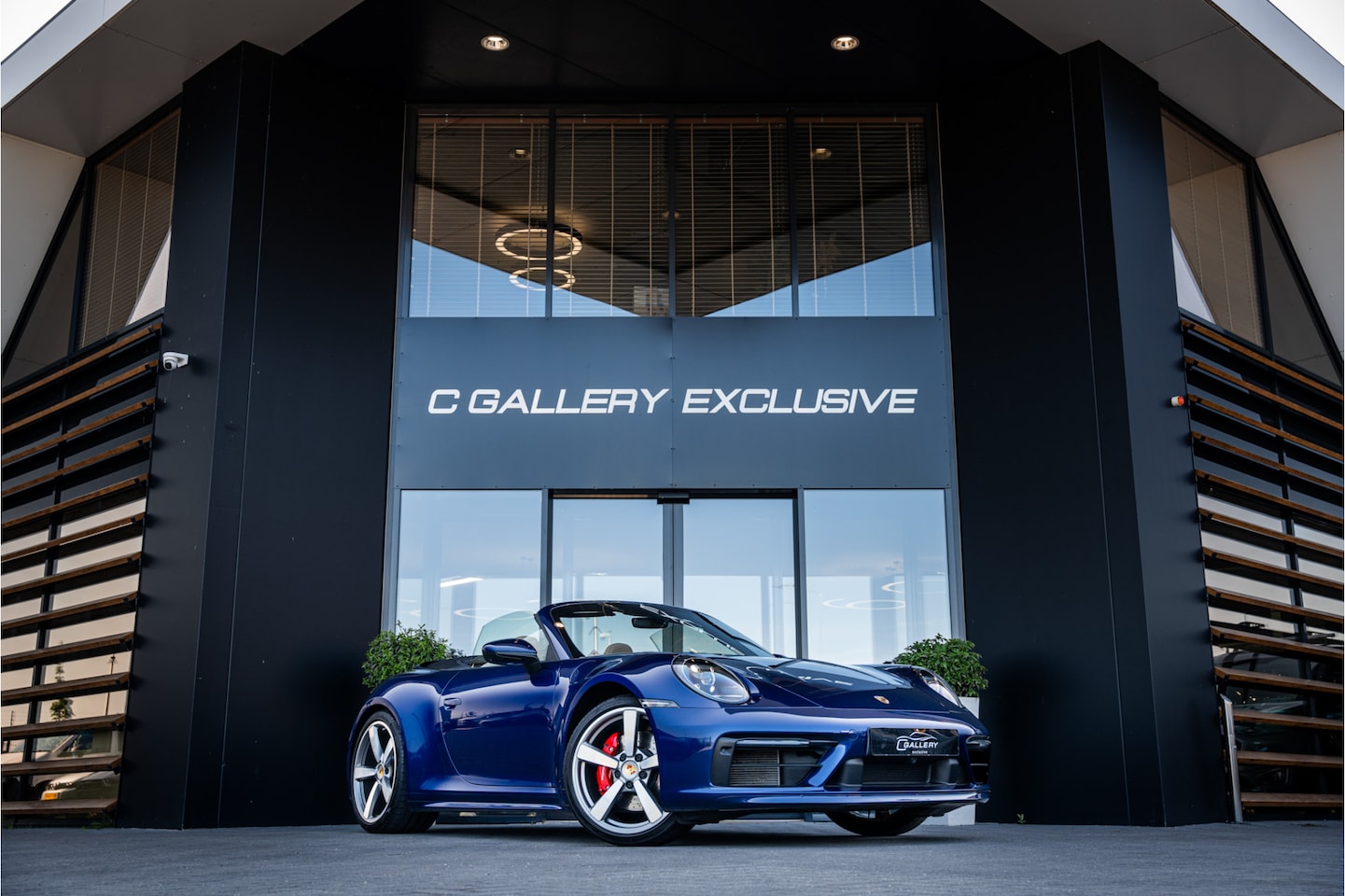 Porsche 911 Cabrio - 992 3.0 Carrera 4 S - Sport Chrono l NL auto l Stoelk. l 360cam l Memory - AutoWereld.nl