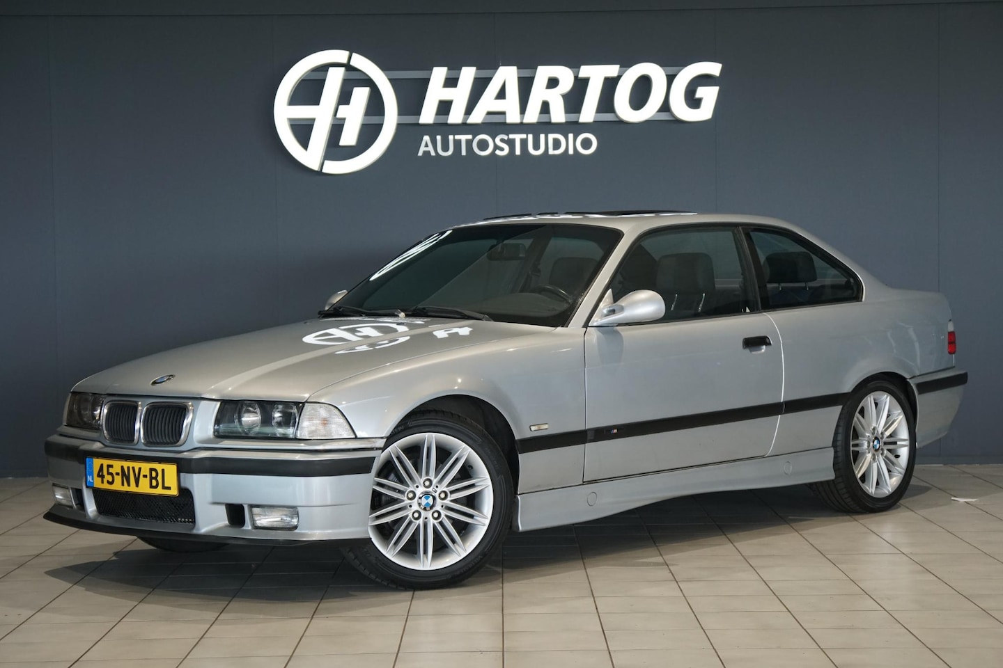 BMW 3-serie Coupé - 328i M-PAKKET + SCHUIFDAK - AutoWereld.nl