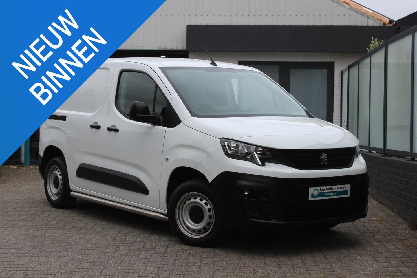Peugeot Partner - 1.5 BlueHDI Premium Airco, Navi/Carplay, Schuifdeur, Cruise Controle, All Season - AutoWereld.nl