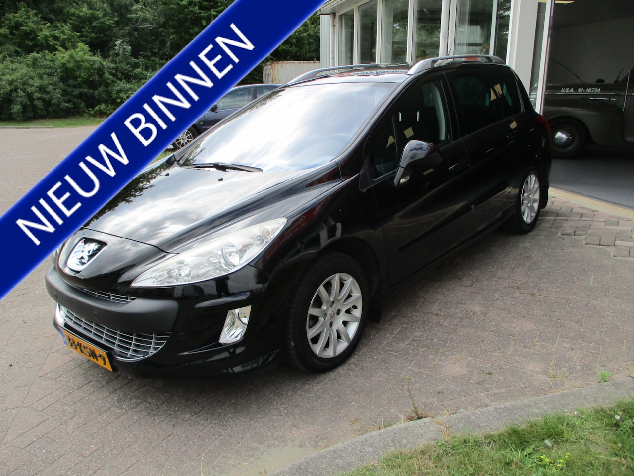 Peugeot 308 SW - 1.6 VTi Blue Lease Executive 1.6 VTi Blue Lease Executive - AutoWereld.nl
