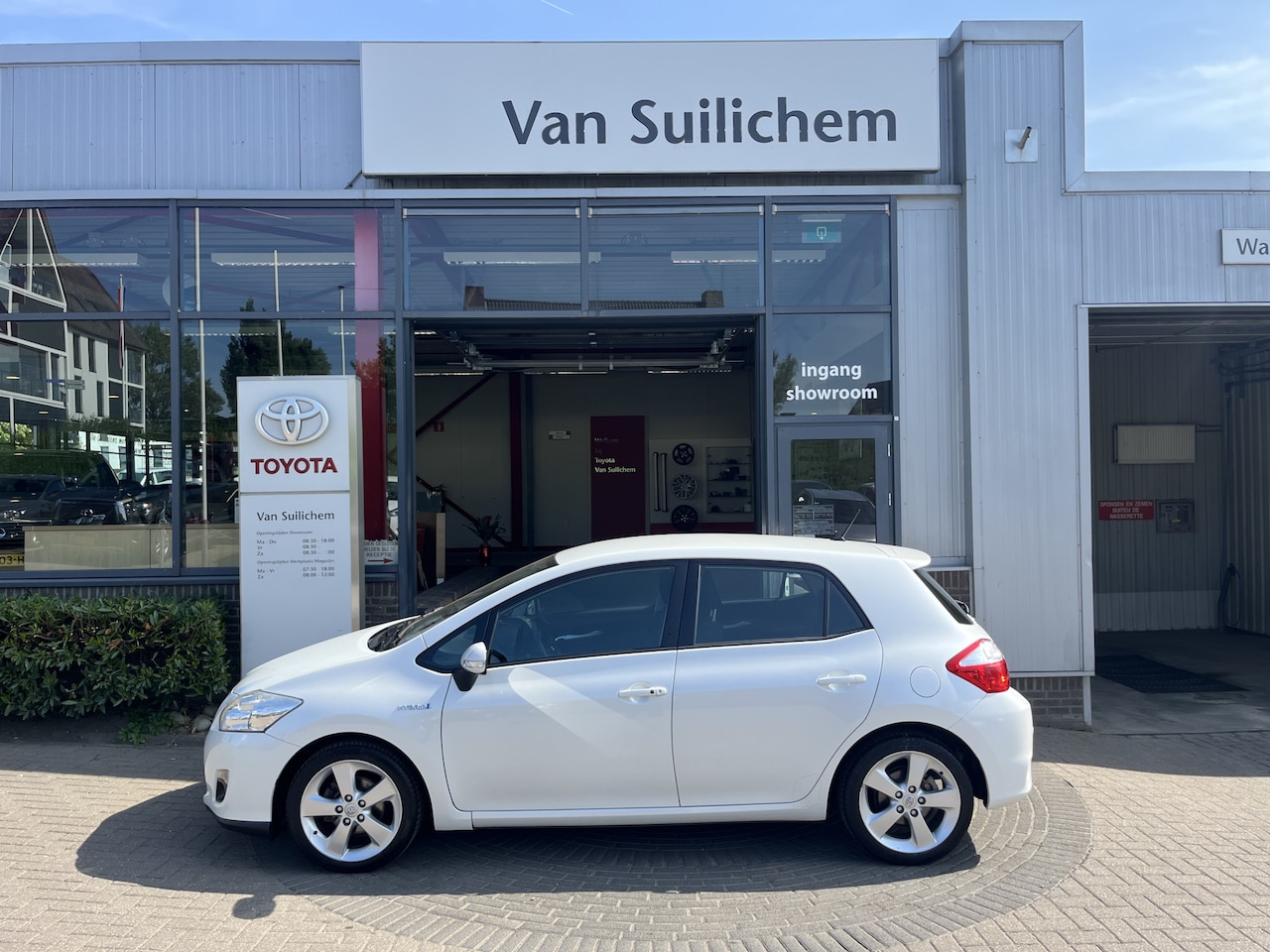 Toyota Auris - 1.8 Full Hybrid Dynamic 1.8 Full Hybrid Dynamic - AutoWereld.nl