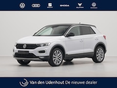Volkswagen T-Roc - 1.5 TSI 150pk DSG Sport Navi via App Camera Pdc Led Clima