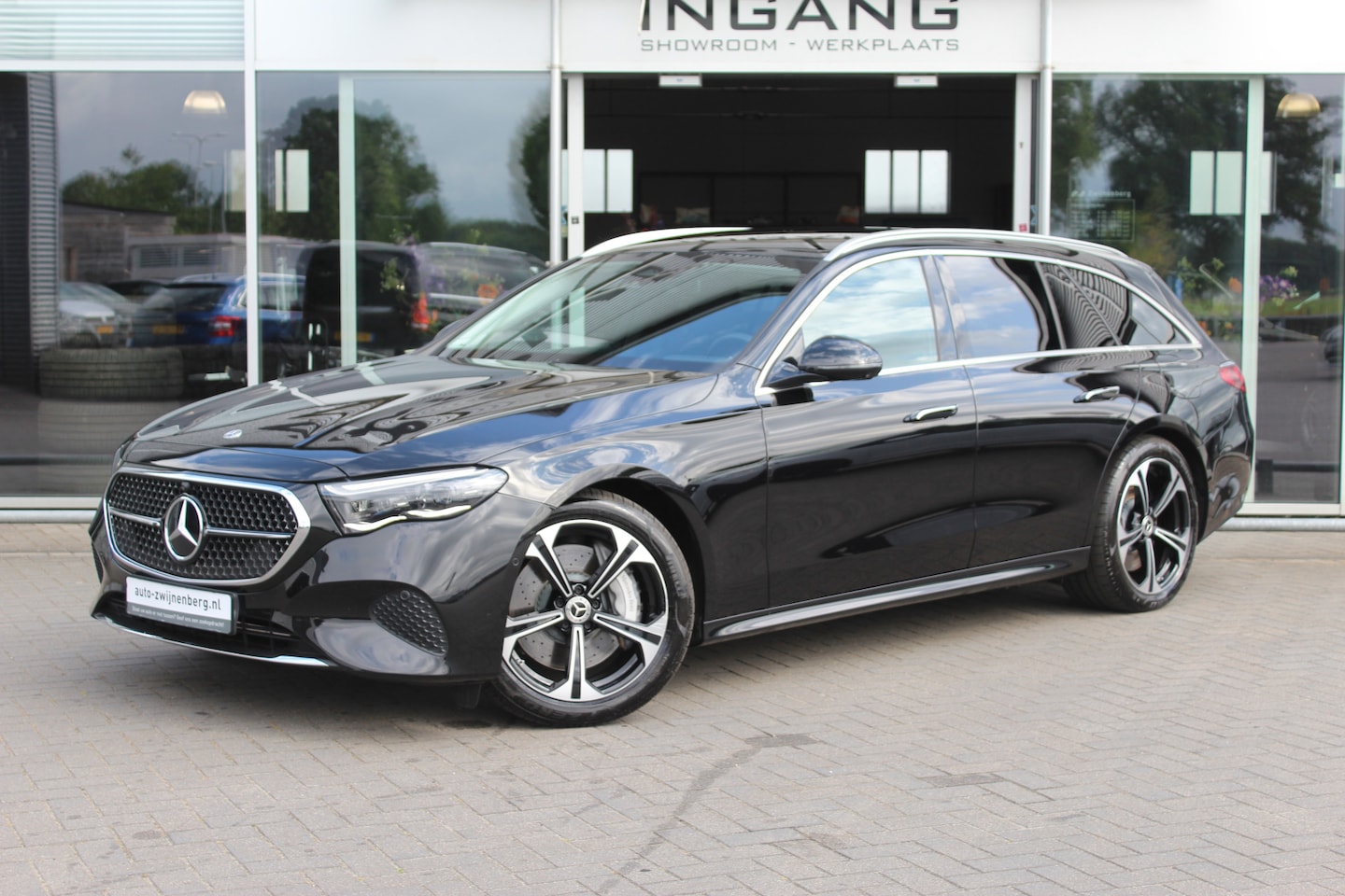 Mercedes-Benz E-klasse - 300 e Luxury Line | Memory | Trekhaak | Distronic | - AutoWereld.nl