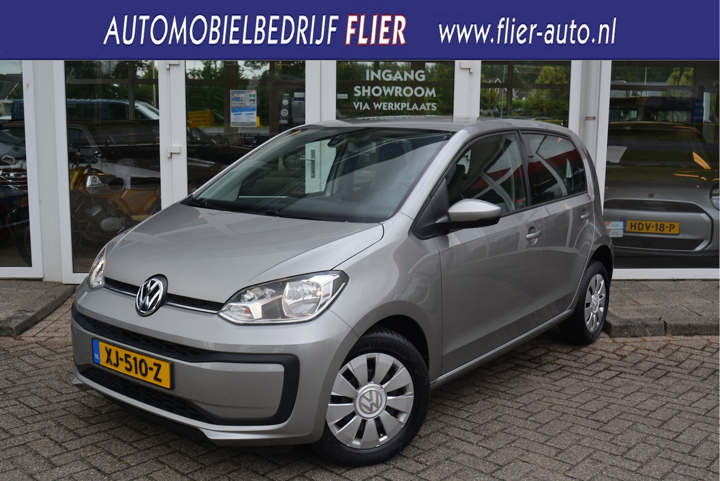 Volkswagen Up! - 1.0 60PK BMT Move Up! Executive | DAB+ | Lane | Orig.NL | NAP | - AutoWereld.nl