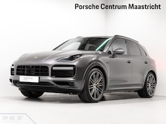Porsche Cayenne - Turbo S E-Hybrid