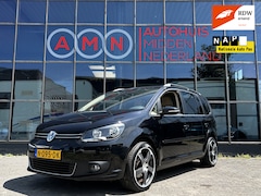 Volkswagen Touran - 1.2 TSI Highline Cruisectr, Airco, Trekhaak, PDCA