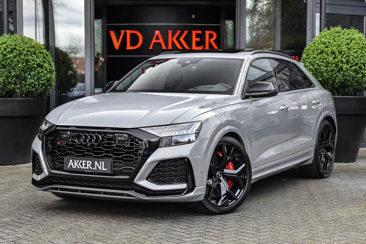 Audi RSQ8 - DYNAMIC PLUS NP.263K DESIGNPAKKET+PANO.DAK - AutoWereld.nl