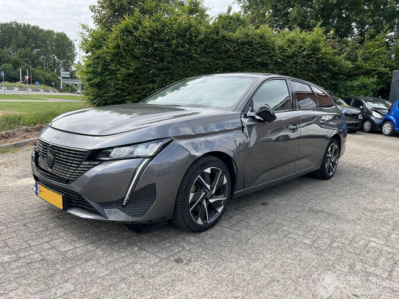 Peugeot 308 - 1.2 PureTech Allure Pack Business SW - AutoWereld.nl
