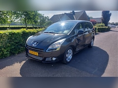 Peugeot 5008 - 1.6 VTi ST 7p. CLIMA/NAVI/PANO BJ 2011