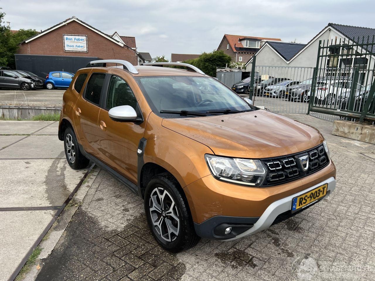 Dacia Duster - 1.2 TCe Prestige 143.134 KM !! - AutoWereld.nl