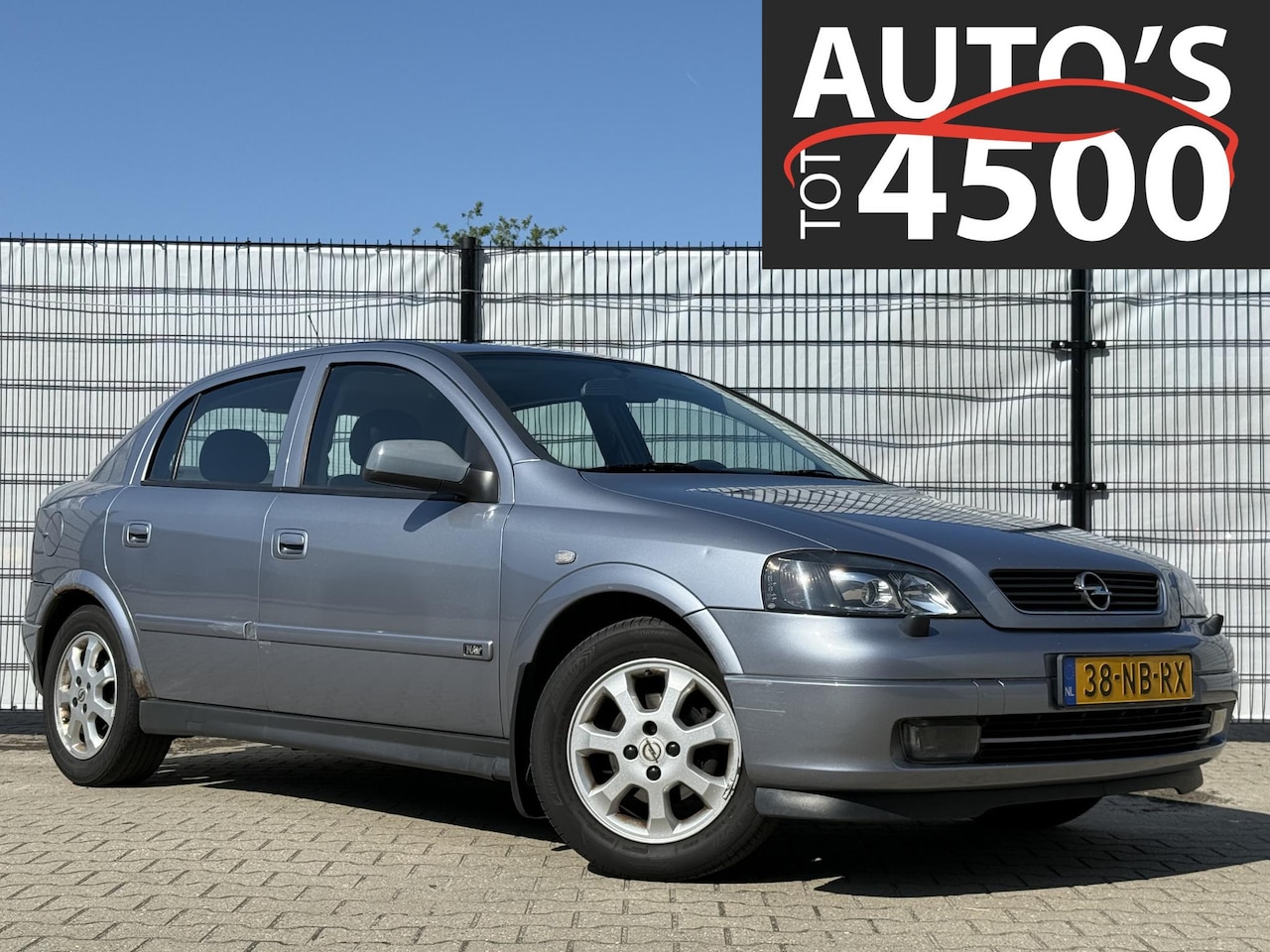 Opel Astra - 1.6-16V Njoy automaat! Clima! Trekhaak! - AutoWereld.nl