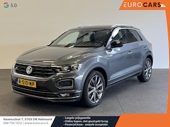 Volkswagen T-Roc - 1.5 TSI 150pk DSG R-line Panoramadak Trekhaak Navigatie Apple Carplay/Android Auto Camera
