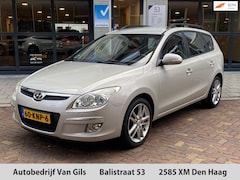 Hyundai i30 CW - 1.6i i-Catcher | AIRCO | LEDER | PDC | LMV | STOELVERWARMING |
