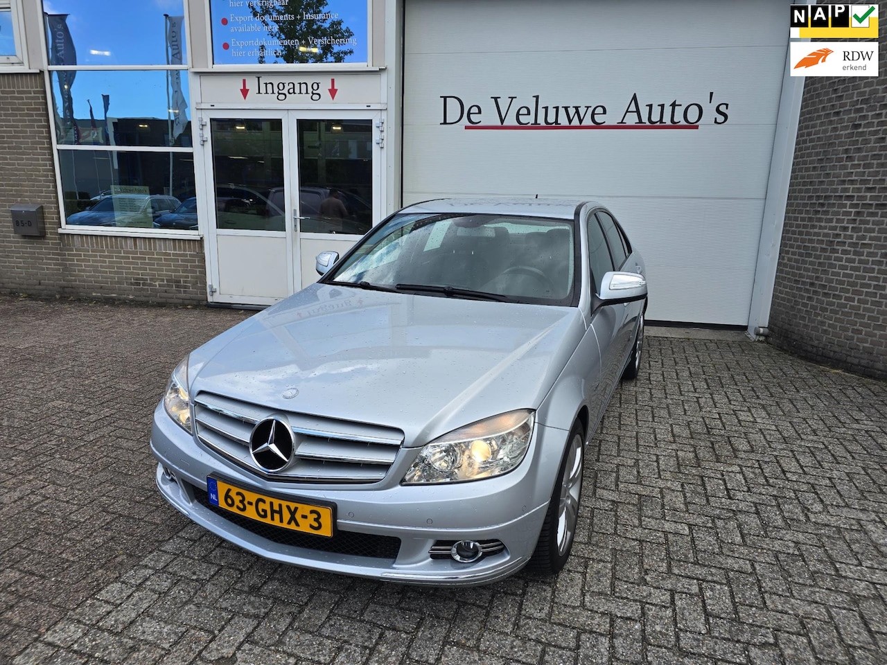 Mercedes-Benz C-klasse - 180 K Avantgarde NL- auto 2e eigenaar - AutoWereld.nl