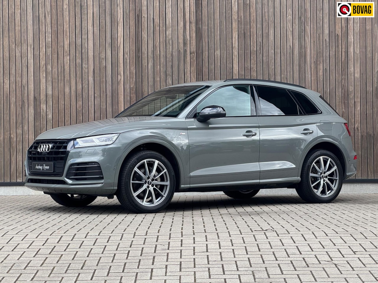 Audi Q5 - 50 TFSI e quattro S edition / Quantum grijs / - AutoWereld.nl