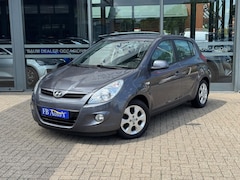 Hyundai i20 - 1.2i Black pack Airco Lmv