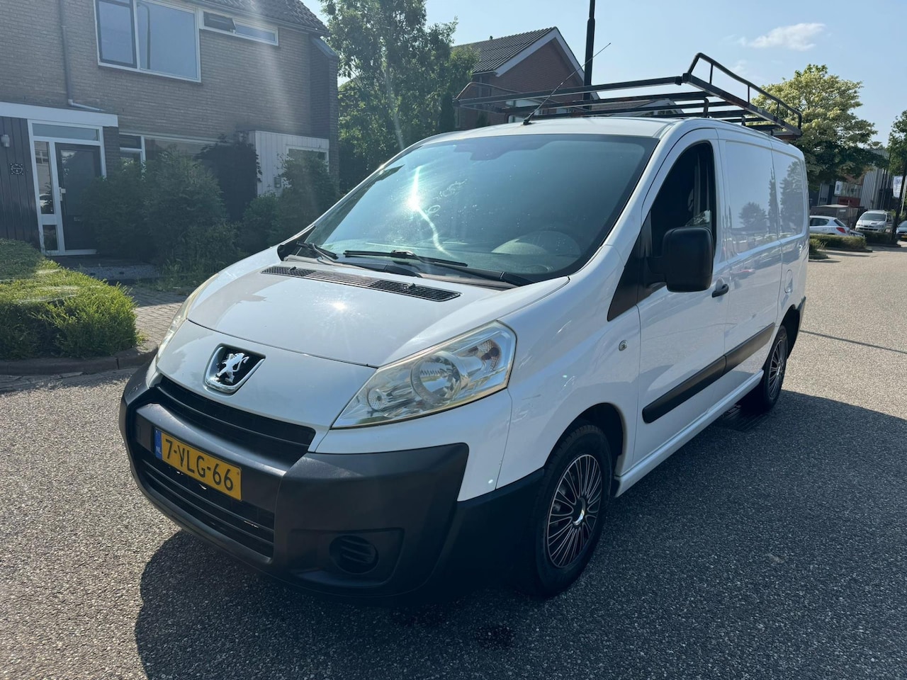 Peugeot Expert - 227 1.6 HDI L1H1 Pro 227 1.6 HDI L1H1 Pro - AutoWereld.nl
