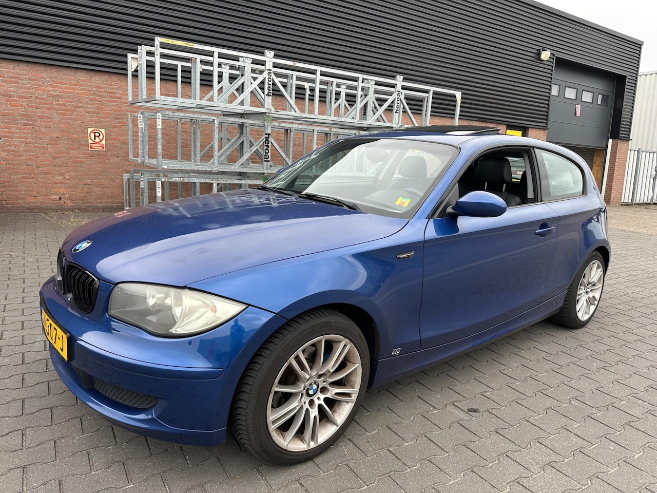BMW 1-serie - 118i High Executive 118i High Executive - AutoWereld.nl