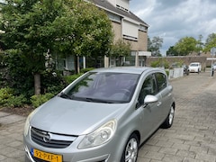 Opel Corsa - 1.4-16V Cosmo