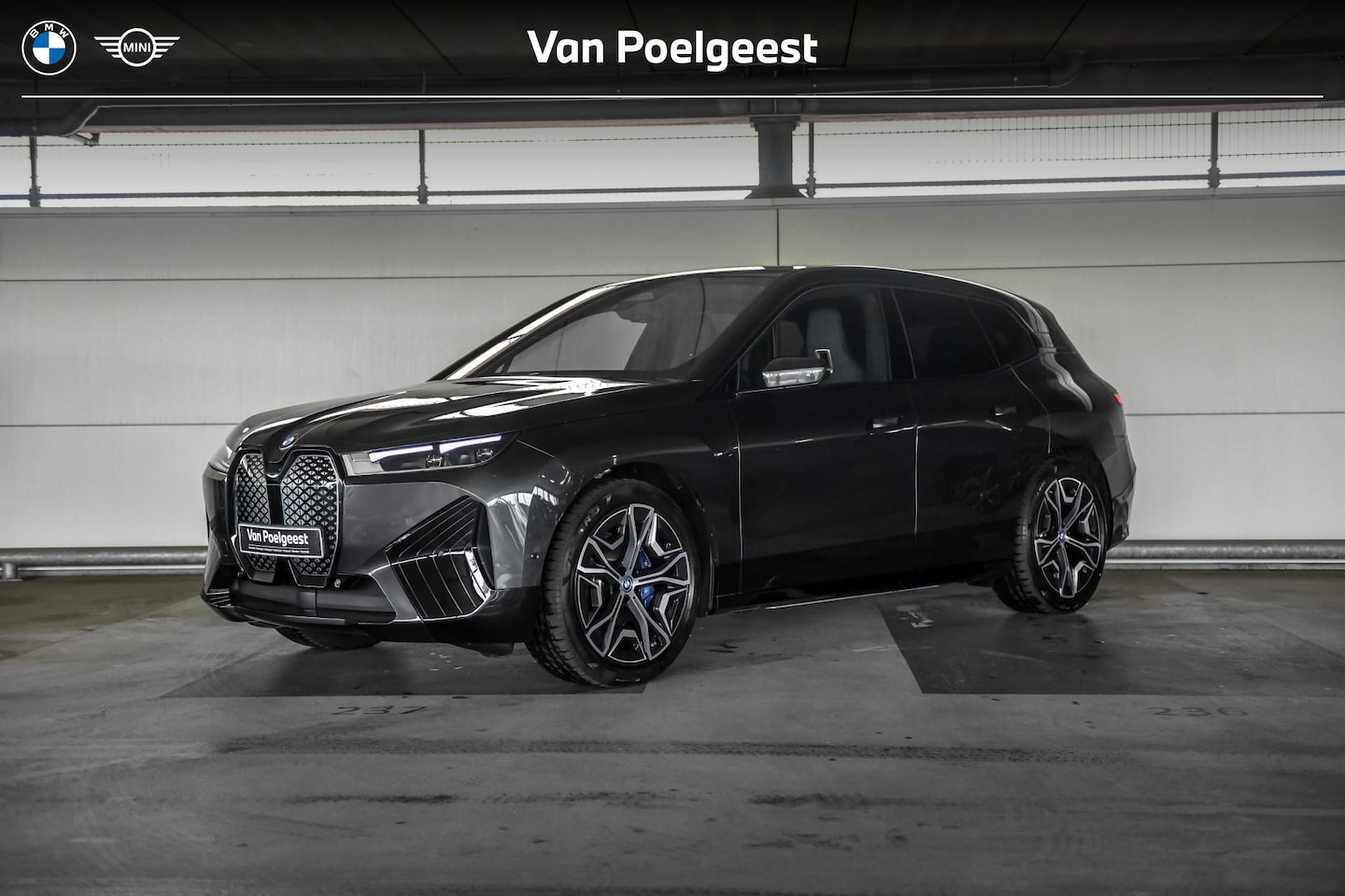 BMW iX - xDrive50 | Selections 2500 - AutoWereld.nl