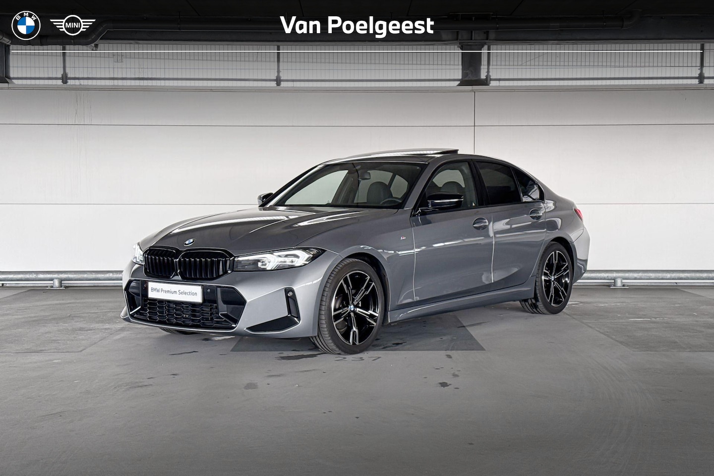 BMW 3-serie - Sedan 318i | M-Sport | Travel Pack | Entertainment Pack | Schuif-/kanteldak | Selections 2 - AutoWereld.nl