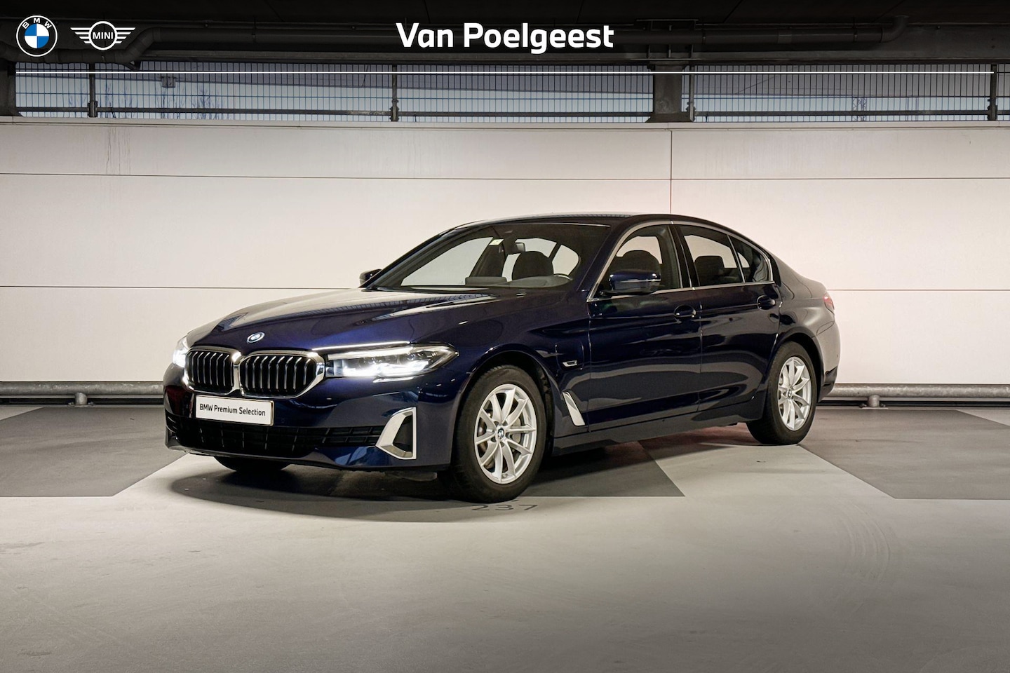 BMW 5-serie - Sedan 530e Business Edition Plus | Selections 2500 - AutoWereld.nl