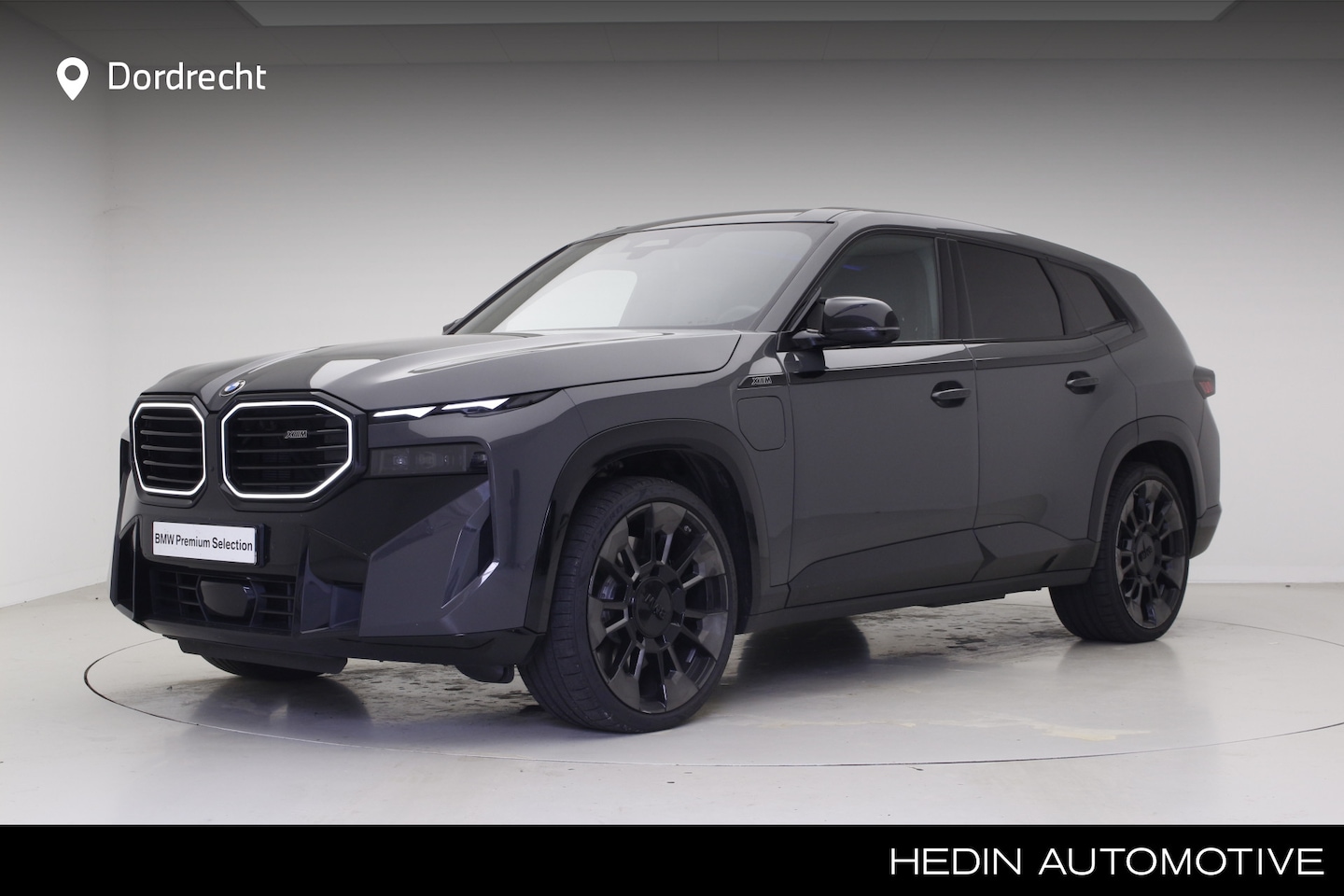 BMW XM - PHEV 50e | Individual | 23" | Trekhaak | Harman Kardon | Driving Assistant Professional | - AutoWereld.nl