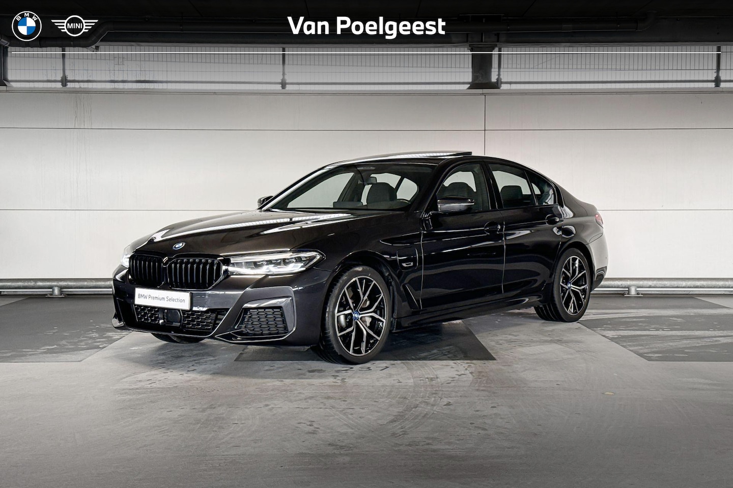 BMW 5-serie - Sedan 530e Business Edition Plus | Selections 2500 - AutoWereld.nl