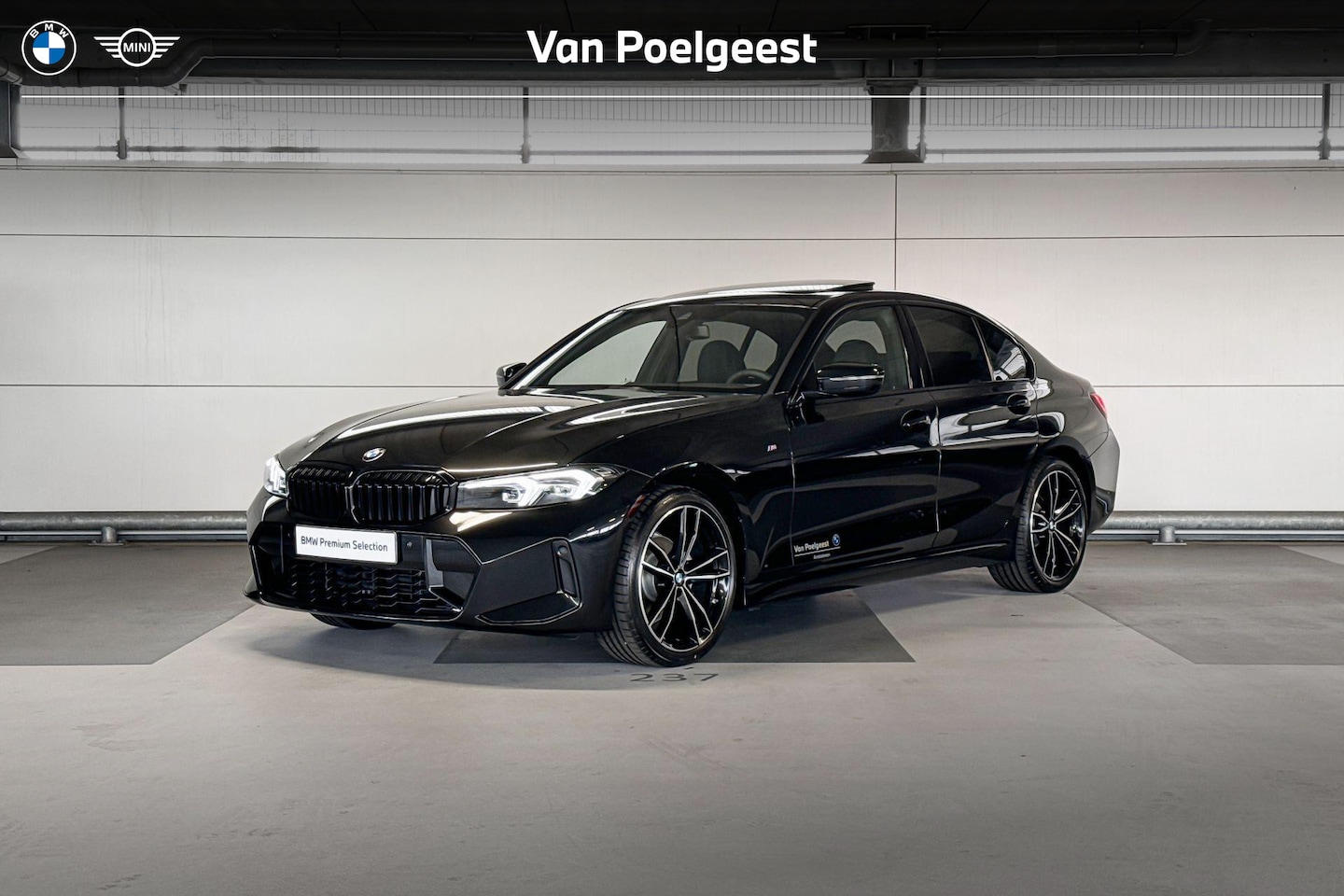 BMW 3-serie - Sedan 318i | M Sportpakket | Elektrisch bediend glazen schuif-/kanteldak | Selections 500 - AutoWereld.nl
