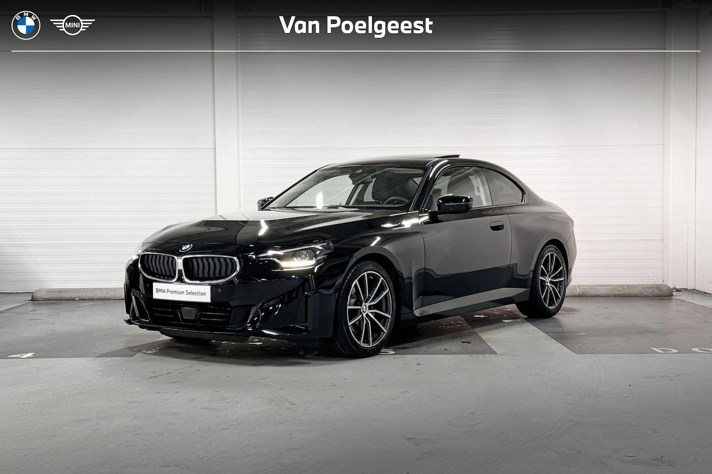 BMW 2-serie Coupé - 220i l Harman Kardon l Panoramadak | Selections 1500 - AutoWereld.nl