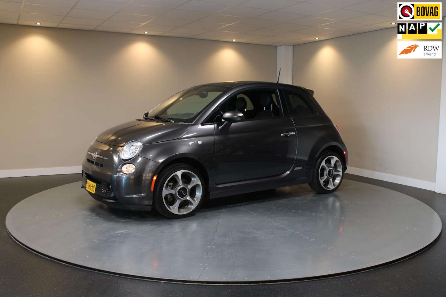 Fiat 500e - *47.000Km!* Stoelverw.|Cruise|PDC - AutoWereld.nl