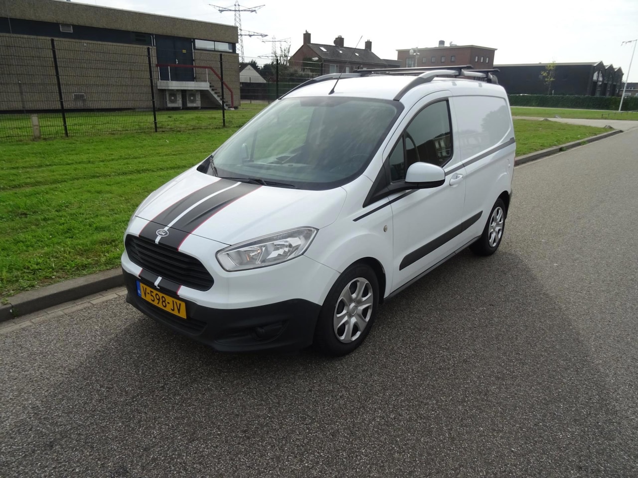 Ford Transit Courier - 1.5 TDCI Trend 1.5 TDCI Trend - AutoWereld.nl