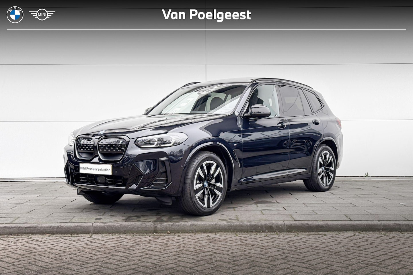 BMW iX3 - Executive | Stoelverwarming | Glazen Panoramadak | Achteruitrijcamera | 1500 Selections - AutoWereld.nl