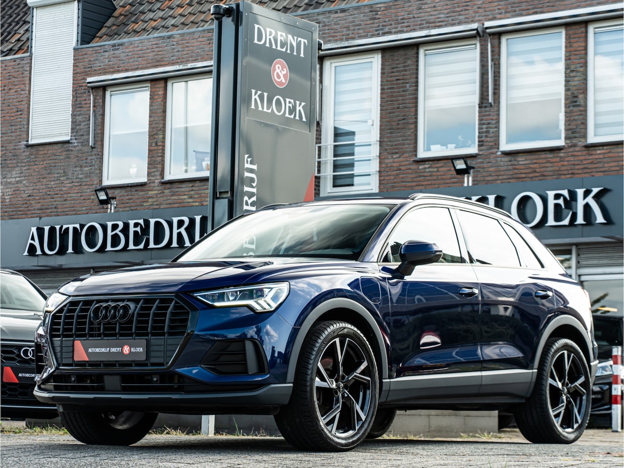 Audi Q3 - 45 TFSI e Advanced edition CAMERA 20 INCH LED BLACK OPTIC PRIVACY GLASS VIRTUAL DASH - AutoWereld.nl