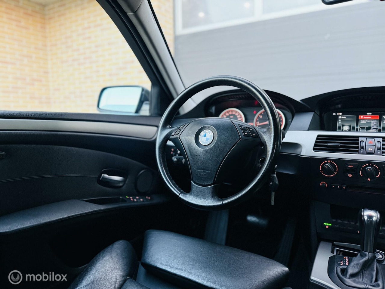 BMW 5-serie - 520i high Executive|Autom|Leder|Android|M pakket - AutoWereld.nl