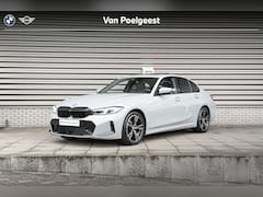 BMW 3-serie - Sedan 320i Driving Assistant / M Sport / Innovation Pack / Selections 2500