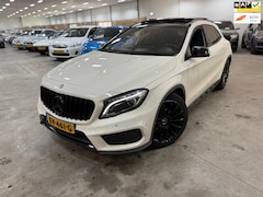 Mercedes-Benz GLA-Klasse - 200 Prestige / PANORAMADAK / AUTOMAAT / DEALER ONDERHOUDEN