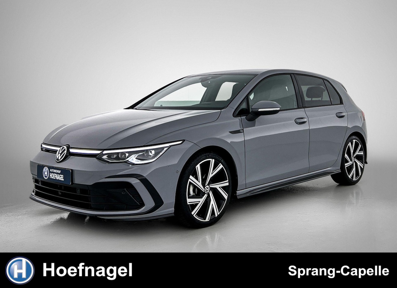 Volkswagen Golf - 1.5 TSI R-Line 2x | Adaptive Cruise | HeadUp Display | CarPlay - AutoWereld.nl