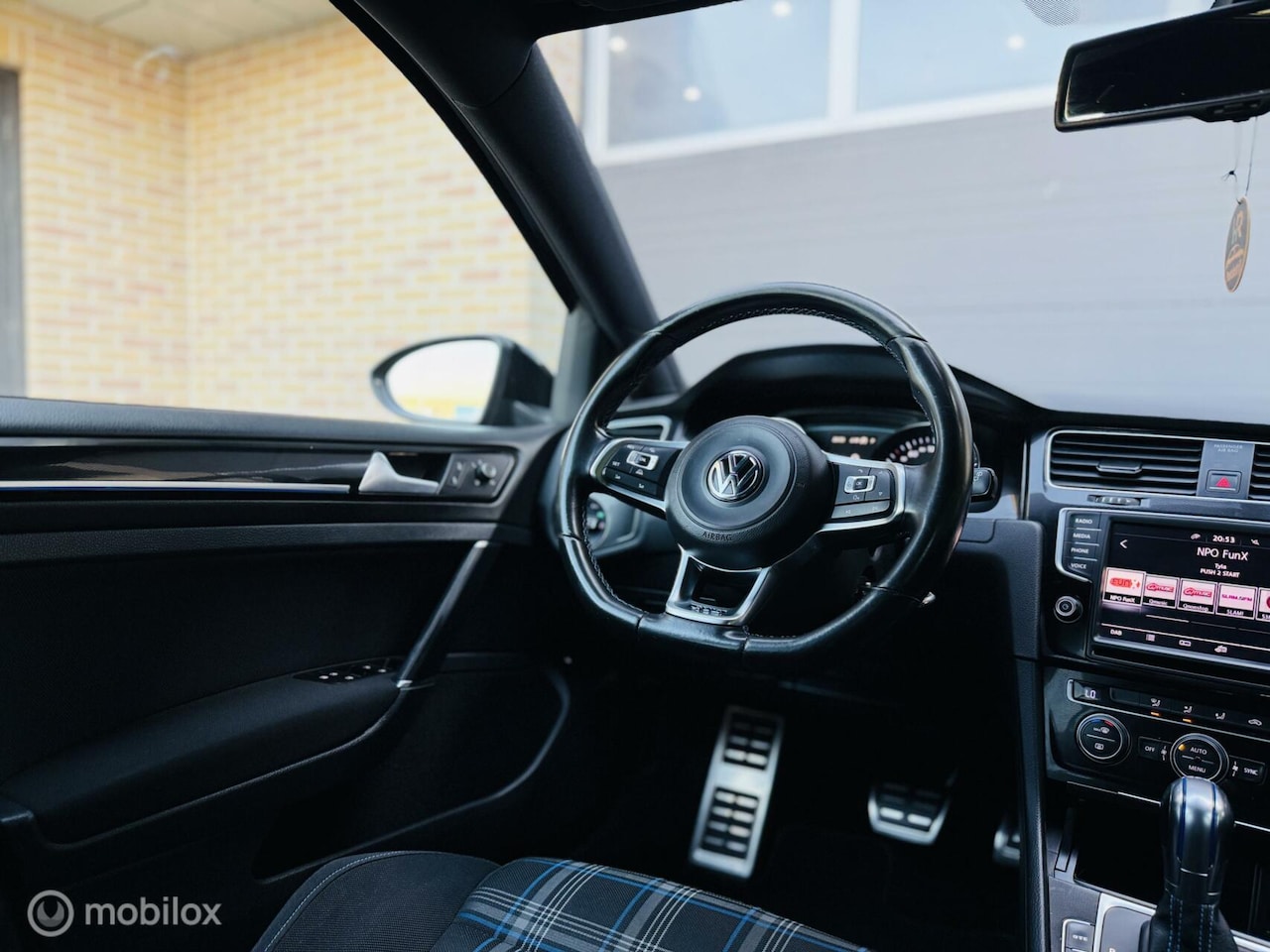 Volkswagen Golf - 1.4 TSI DSG GTE 2015|18 Inch|Sport|Camera| - AutoWereld.nl
