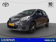 Toyota Yaris - 1.3 VVT-i Aspiration | Navigatie | Camera | LM Velgen |